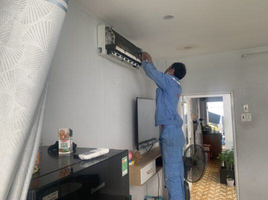 Ve-Sinh-May-Lanh-Lai-Thieu-Gia-Re-150K